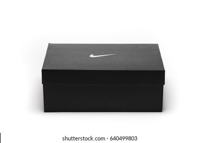 black nike shoe box