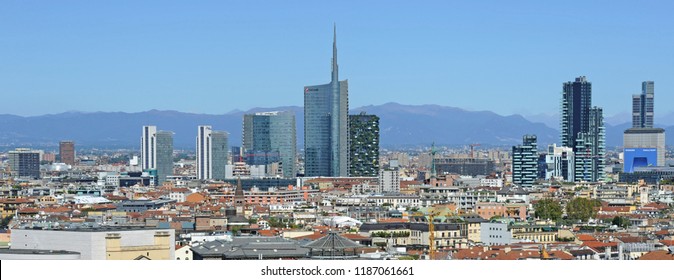 Milan , Italy September 24,2018 Duomo, Vittorio Emanuele Gallery And Skyline - Skyscrapers And Downtown - Unicredit Tower With Mountains Behind - Aerial View