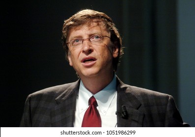 MILAN, ITALY-NOVEMBER 18, 2004: Microsoft's founder and CEO Bill Gates attends the Futur Show convention, in Milan.