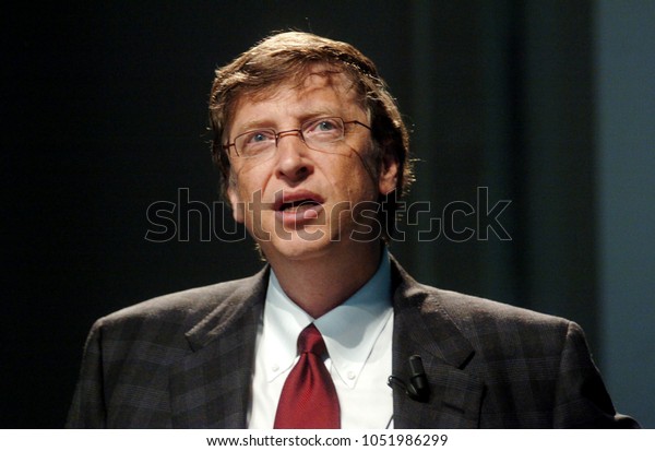 MILAN,\
ITALY-NOVEMBER 18, 2004: Microsoft\'s founder and CEO Bill Gates\
attends the Futur Show convention, in\
Milan.