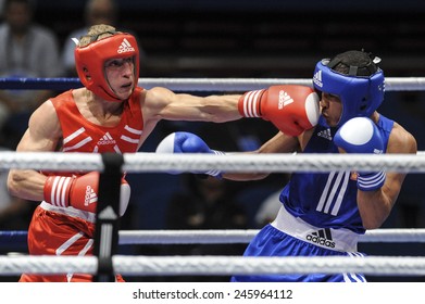 MILAN, ITALY-SEPTEMBER 09, 2009: Amateur Boxers During A Boxe Match Of The World Boxing Championship, In Milan.