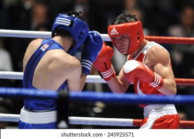 MILAN, ITALY-SEPTEMBER 12, 2009: amateur boxers Domenico Valentino (red)during the final boxe match of the World Boxing Championship, in Milan.