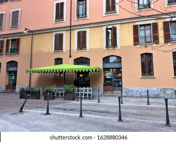 Milan, Lombardia / Italy - 25 January 2020: California Bakery Storefront Exterior In Corso Garibaldi Moscova Green Umbrella White Chairs Bankruptcy