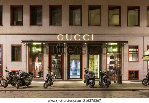 Milan 10 Gucci Store Stock Photo (Edit Now) 216375367