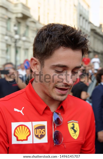 Milano 09 04 2019\
In the center of the city the\
Ferrari team celebrates 90\
years