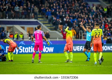 Milano, Italy, November 06 2019 Sending Off Claudio Bravo (manchester City) During Tournament Round, Group C, Atalanta Vs Manchester City Soccer Champions League Men Championship