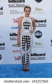 Miley Cyrus At The 2013 Billboard Music Awards Arrivals, MGM Grand, Las Vegas, NV 05-19-13