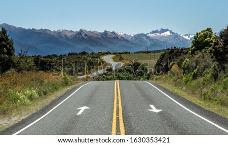 The Milford Road (State Highway 94) making its way through the Southern Alps on New Zealand’s South Island