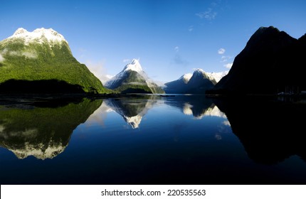 Milford Sound, Fiordland, New Zealand.