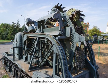 Military Engineering Vehicle, Bucket Wheel Excavator, Working Mechanism.