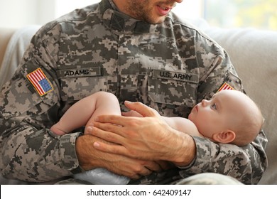 Baby Military Fotos Imagenes Y Otros Productos Fotograficos De Stock Shutterstock