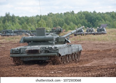 46 T80u Images, Stock Photos & Vectors 