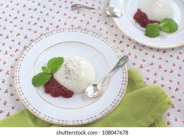 Milk Jello With Cranberry Sauce