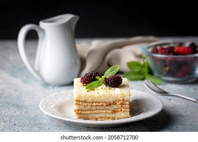 Milk Semolina Dessert With Biscuits (Turkish Name; Sutlu Irmik Tatlisi)