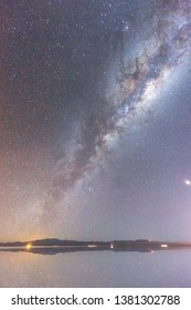 ウユニ塩湖 夜 の写真素材 画像 写真 Shutterstock
