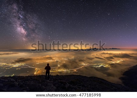 Foto Bild Milchstraße beim Wandern in den Alpen