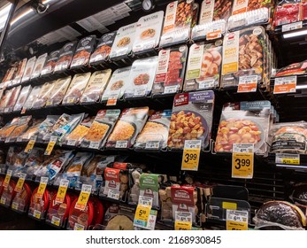 Mill Creek, WA USA - Circa April 2022: Angled View Of Ready To Eat Meals In The Refrigerated Meats Section Of A Safeway Grocery Store.