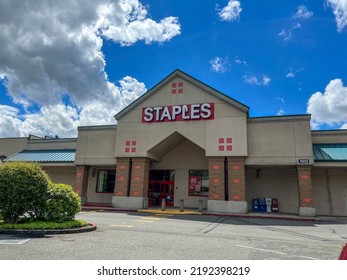 Mill Creek, WA USA - Circa June 2022: Street View Of The Exterior To A Staples Office Supply Store In The Downtown Area.