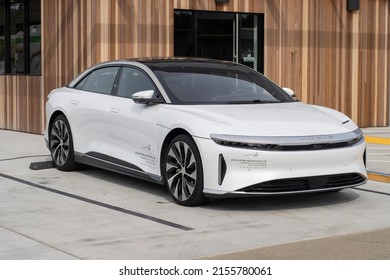 Millbrae, CA, USA - May 5, 2022: A Lucid Air Pre Production Electric Car Is Displayed At A Lucid Showroom In Millbrae, California. Lucid Group, Inc. Is An EV Manufacturer Based In Newark, California.