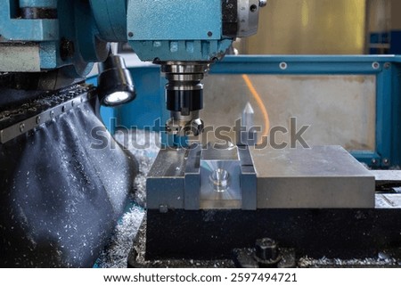 milling cutter for metal, machine for processing metal products