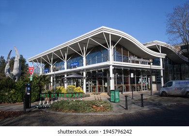 302 Wetherspoons pub Images, Stock Photos & Vectors | Shutterstock