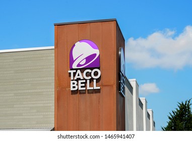 Taco Bell Sign High Res Stock Images Shutterstock