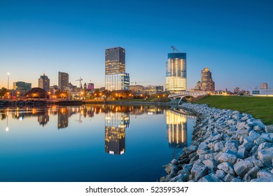 Milwaukee Skyline Twilight City Reflection Lake Stock Photo (Edit Now ...