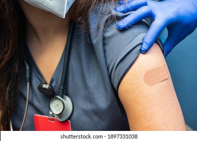 Milwaukee, Wisconsin - January 18,2021: Female Healthcare Worker Received The Coronavirus Vaccine