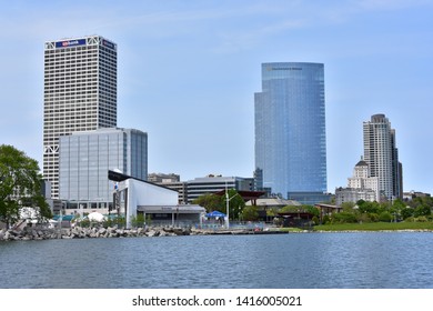 Milwaukee, Wisconsin / USA - June 3, 2019: The Milwaukee Skyline As Scene From Lakeshore State Park Across From The Summerfest Grounds. 