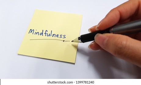 Mindfulness concept using post-it note