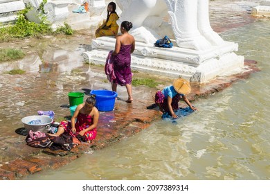 river bathing women without dress