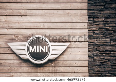 Mini Bull Bar Club Pec Pod Stock Photo Edit Now 465992576