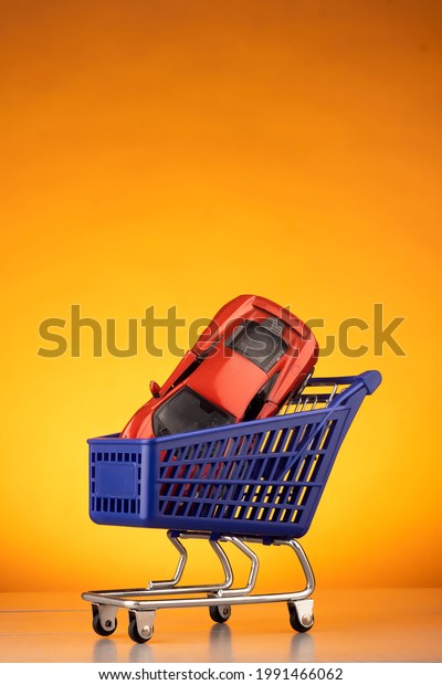 mini car in supermarket\
cart