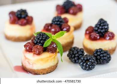 Mini Cheesecake With Cherry
