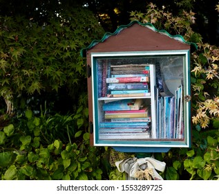 471 Outdoor Library Box Images, Stock Photos & Vectors | Shutterstock