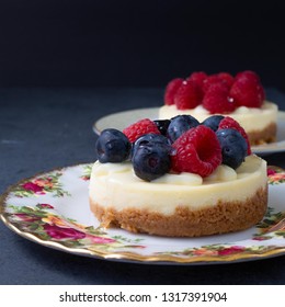 Mini Fruit Cheesecake