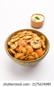 Mini Idli Fry With Coconut Chutney