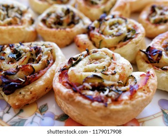 Mini Pizza Rolls Parma Ham And Vegetables 