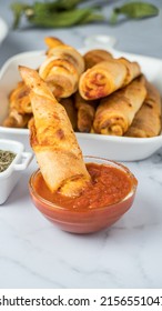 Mini Pizza Rolls With Tomato And Cheese