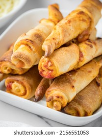 Mini Pizza Rolls With Tomato And Cheese