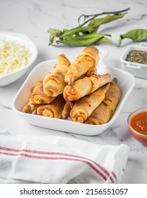 Mini Pizza Rolls With Tomato And Cheese