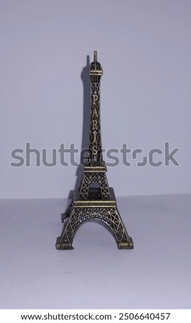 A mini sculpture of Eiffel Tower 