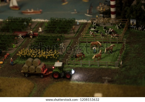 miniature farm set