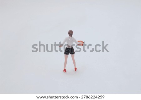 a Miniature figure cleaning surface using cloth tool