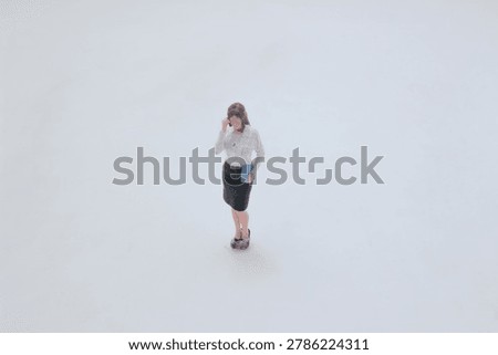 a Miniature figure cleaning surface using cloth tool