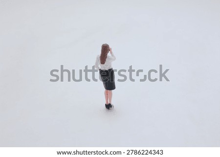 a Miniature figure cleaning surface using cloth tool