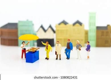 Miniature People : Female Trader Preparing Food For Sale. Image Use For  Food And Beverage, Business Concept.