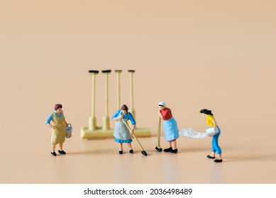 Miniature People Housewife Maid Or Worker Standing And Cleaning Dirty Room House Using As Hospitality Hotel Cleaning Service Business Or Health Care Healthy And Wellness Life Style Safety Concept