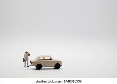 Miniature Photographer Take A Photo Shot With White Background, Use For Advertisement Material To Show Concept Of Stop The Car And Take A Product Photo Shot, Promotion , Compatible With Other Business