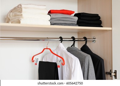 minimalism, materialiastic, no hoarding, spirituality, conscious living